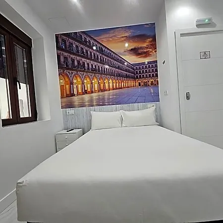 Guest house Nueva Cibeles 2*