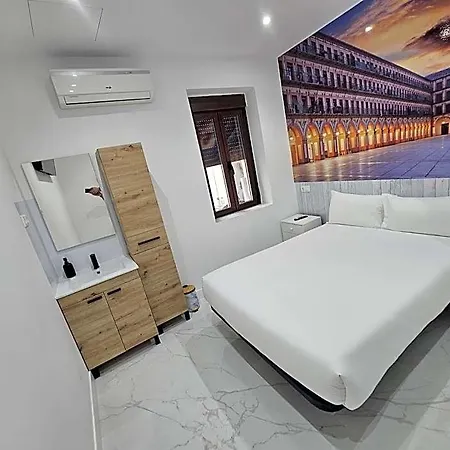 Guest house Nueva Cibeles 2*