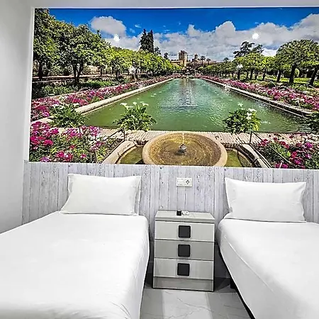 Guest house Nueva Cibeles 2*